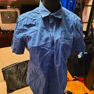 ATTENTION MENS SLIM FIT BLUE BUTTON UP TOP SIZE MEDIUM